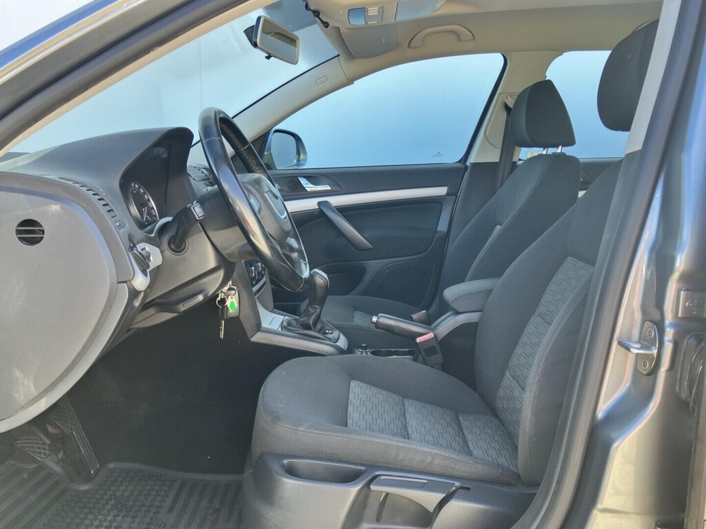 O119V06839_20.webp_OCTAVIA Ambiente 2.0 TDI 103 kW manuál, DPH