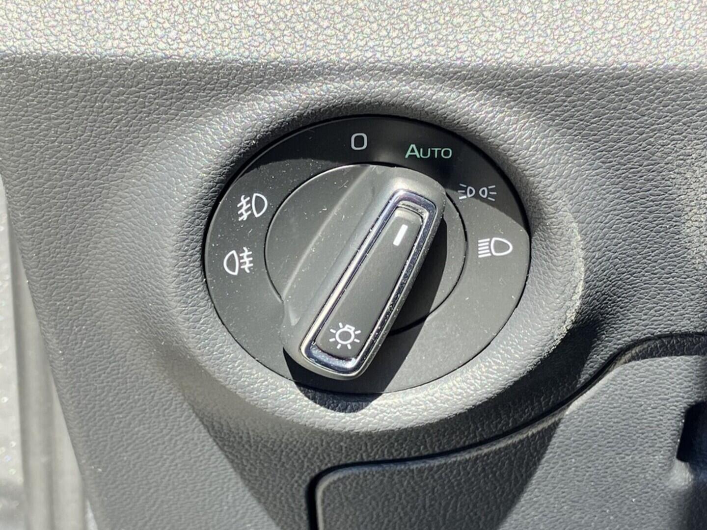 O119V06840_23.webp_SCALA Monte Carlo 1.5 TSI 110 kW manuál