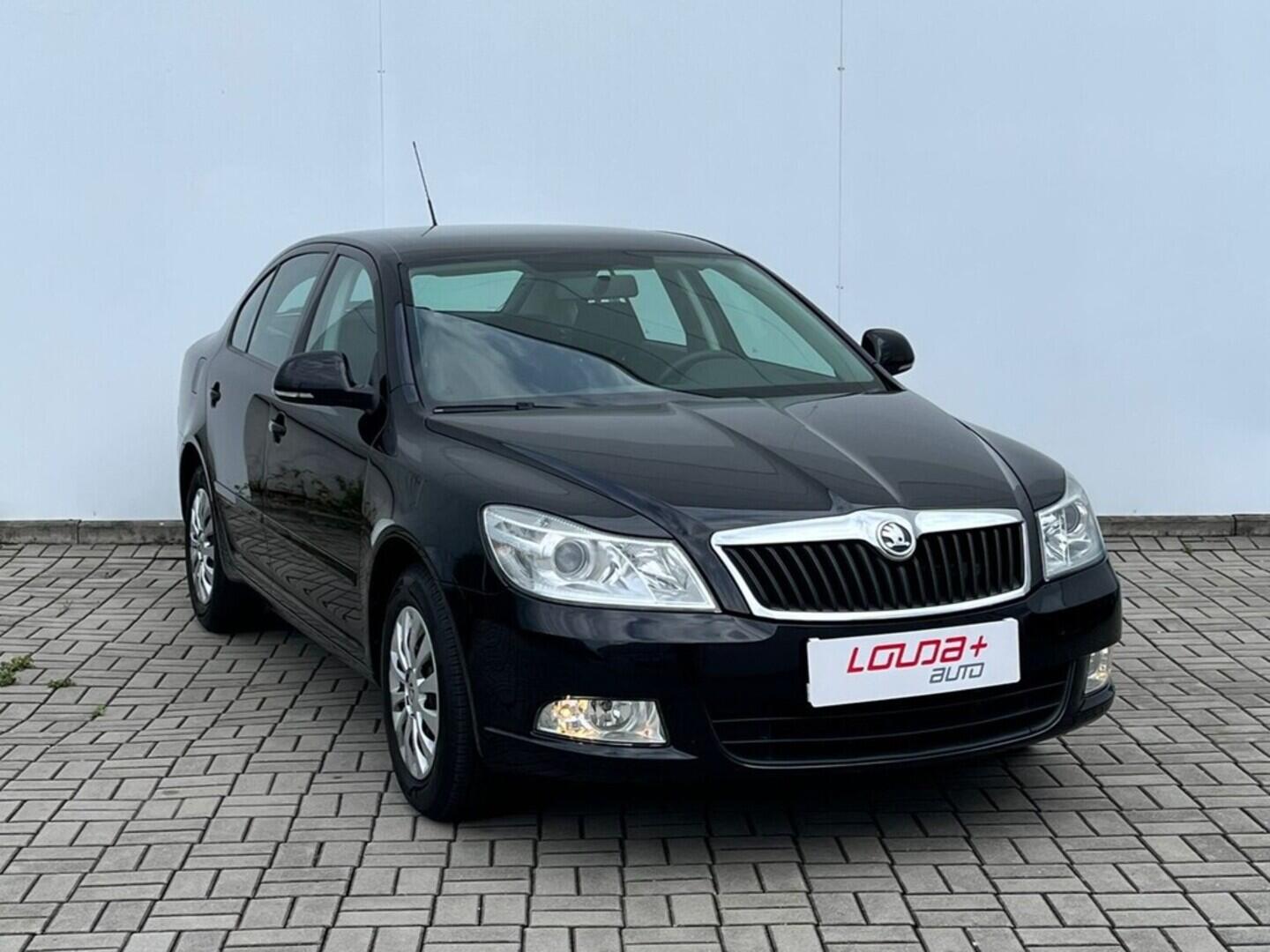 O119V06844_14.webp_OCTAVIA Ambiente 1.4 TSI 90 kW manuál