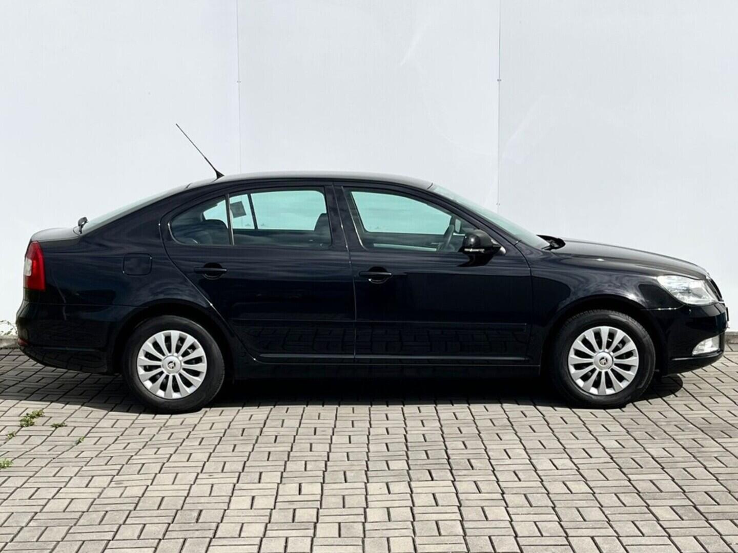 O119V06844_16.webp_OCTAVIA Ambiente 1.4 TSI 90 kW manuál