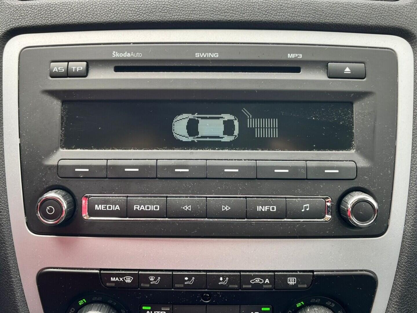 O119V06844_27.webp_OCTAVIA Ambiente 1.4 TSI 90 kW manuál