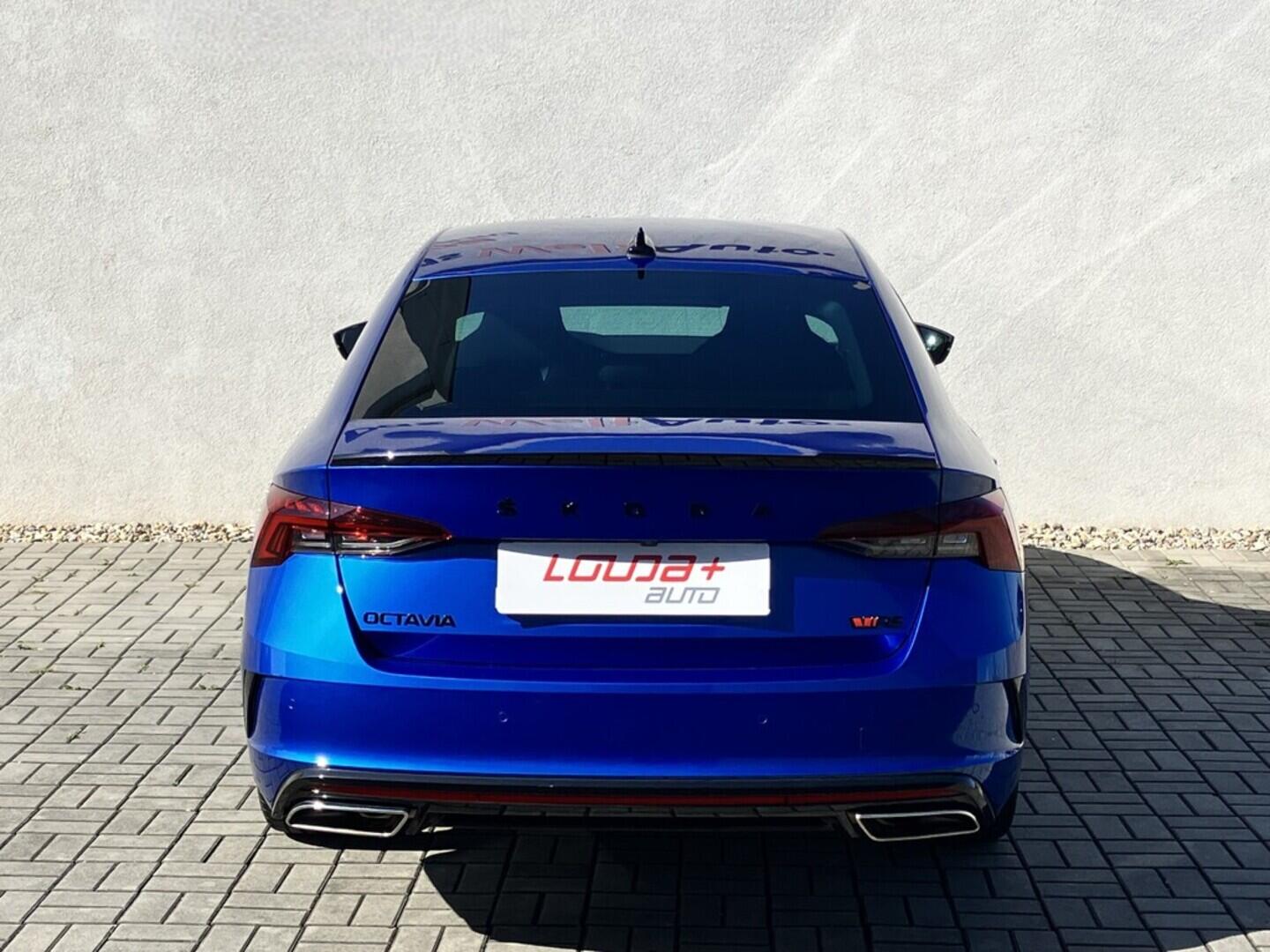 O119V06849_17.webp_OCTAVIA RS 2.0 TSI 180 kW automat