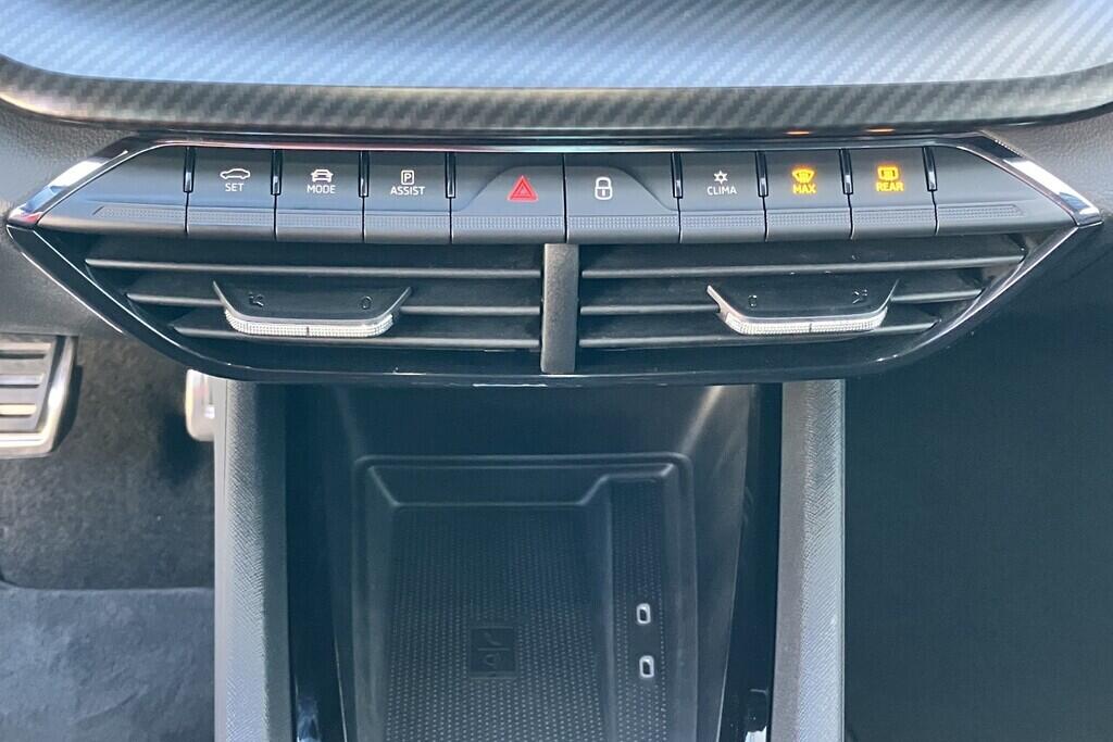 O119V06849_32.webp_OCTAVIA RS 2.0 TSI 180 kW automat