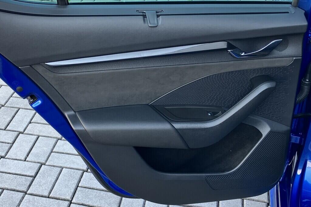 O119V06849_34.webp_OCTAVIA RS 2.0 TSI 180 kW automat