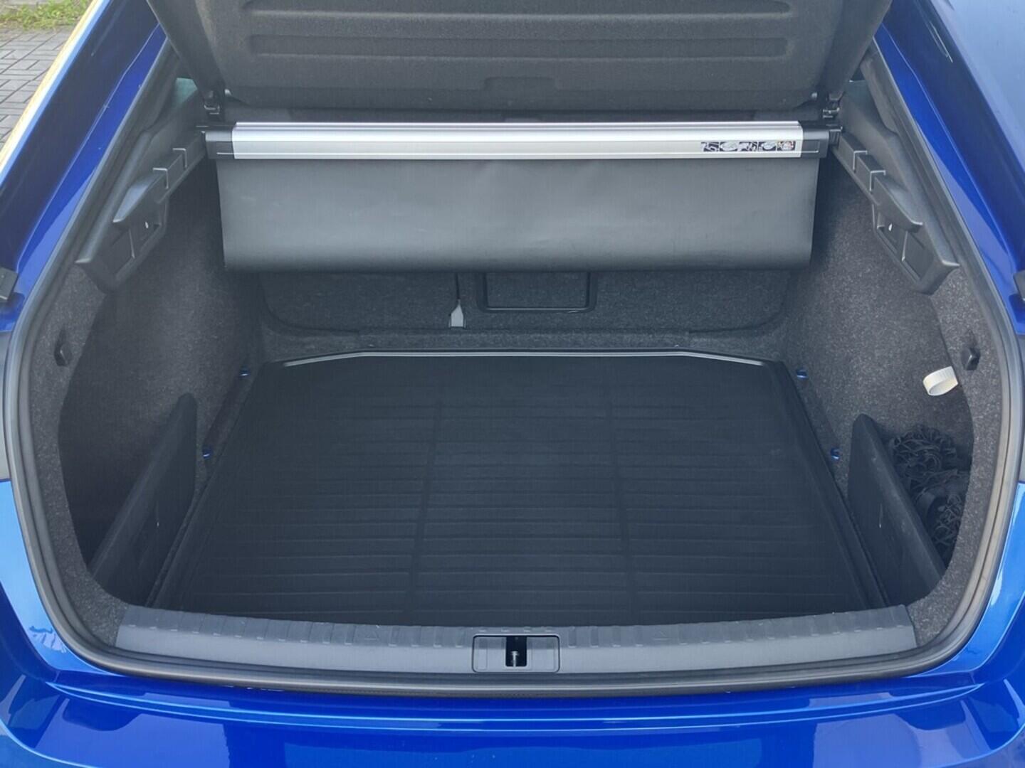 O119V06849_37.webp_OCTAVIA RS 2.0 TSI 180 kW automat