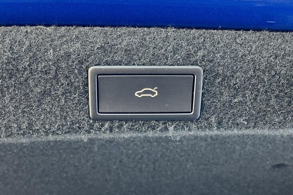 O119V06849_42.webp_OCTAVIA RS 2.0 TSI 180 kW automat