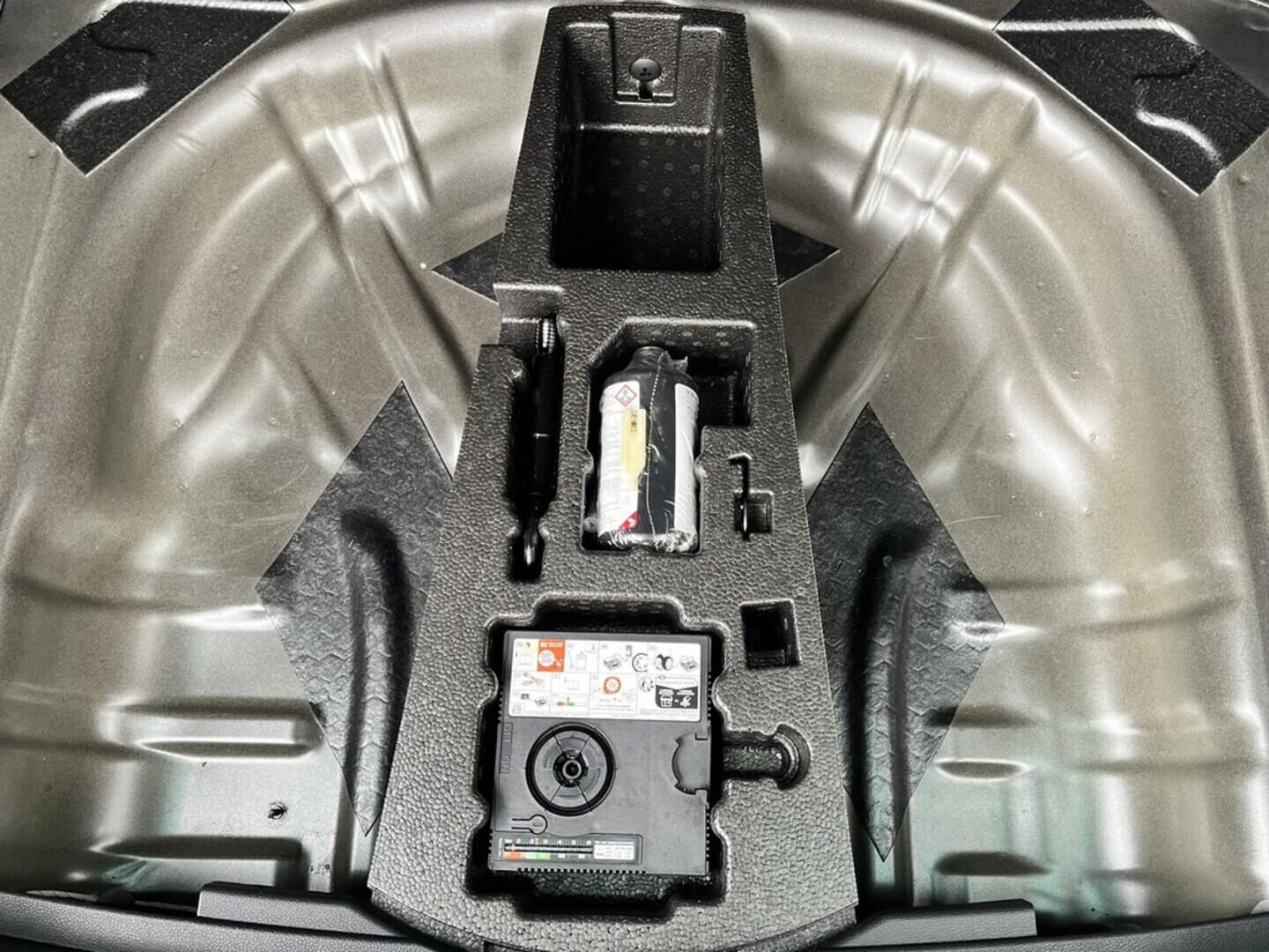 O119V06861_36.webp_KAROQ Style 1.5 TSI 110 kW automat, DPH
