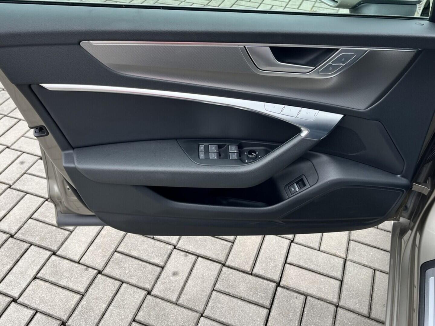 O119V06865_19.webp_A6  3.0 TDI 170 kW automat