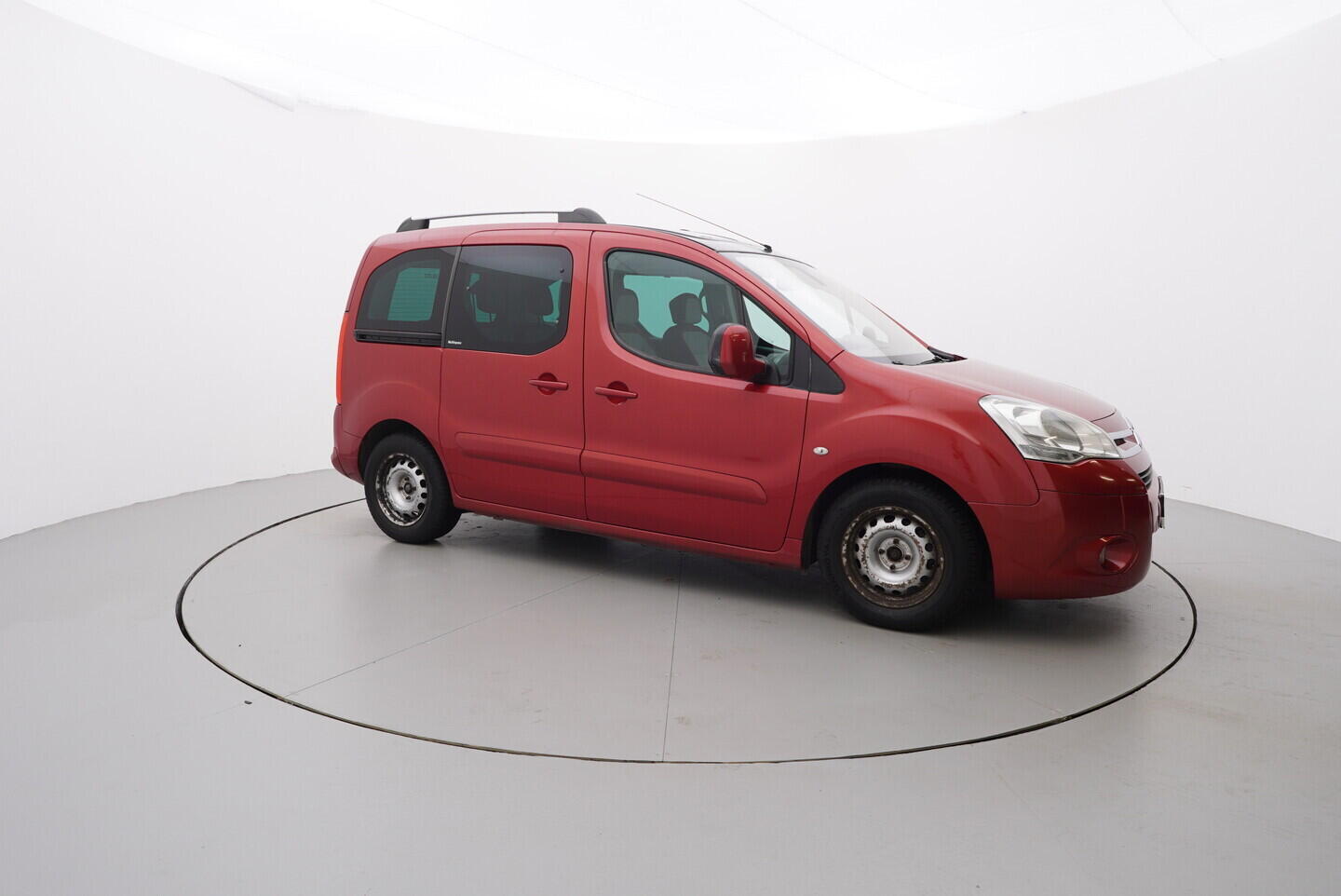 O119V06870_16.webp_BERLINGO OSOBNÍ  1.6  80 kW manuál