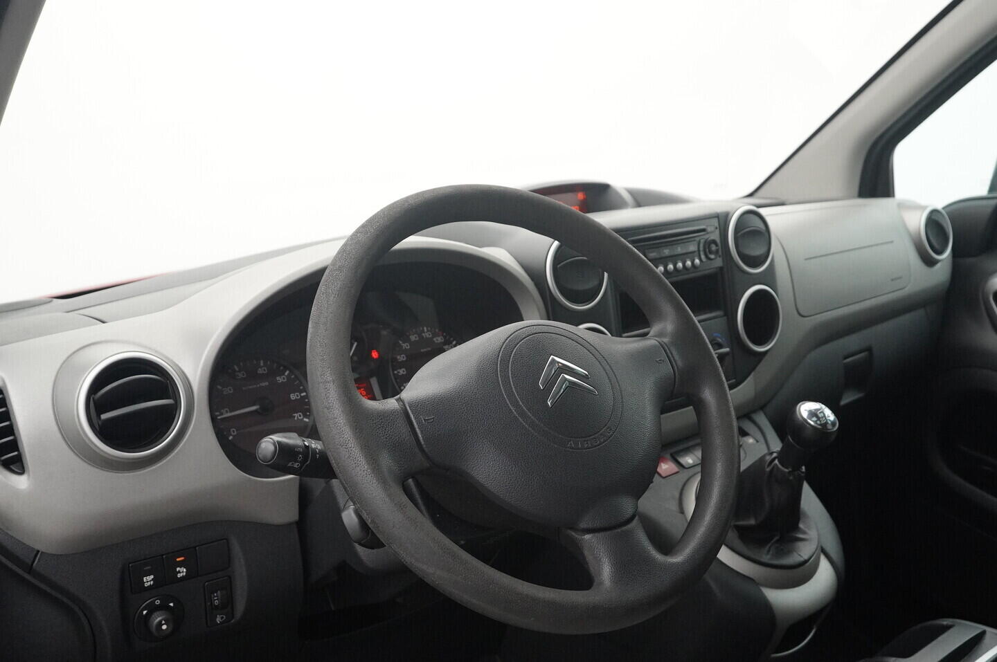O119V06870_21.webp_BERLINGO OSOBNÍ  1.6  80 kW manuál