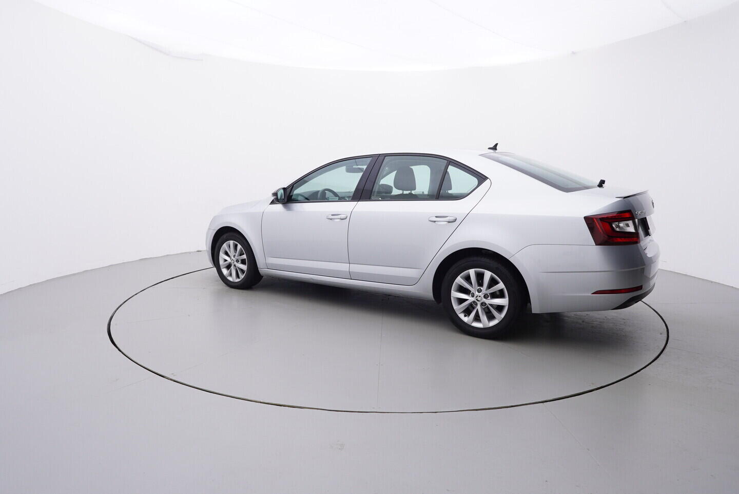 O119V06875_12.webp_OCTAVIA Style 1.5 TSI 110 kW automat, DPH