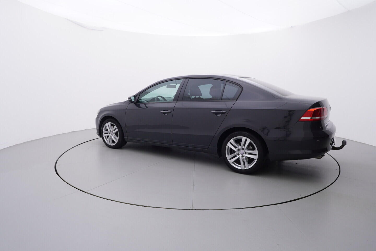 O119V06879_12.webp_PASSAT  1.6 TDI 77 kW manuál