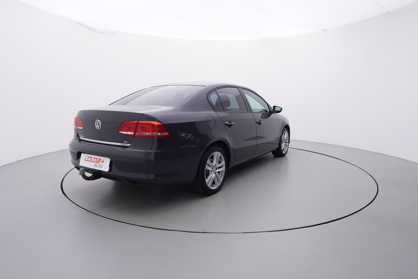 O119V06879_14.webp_PASSAT  1.6 TDI 77 kW manuál