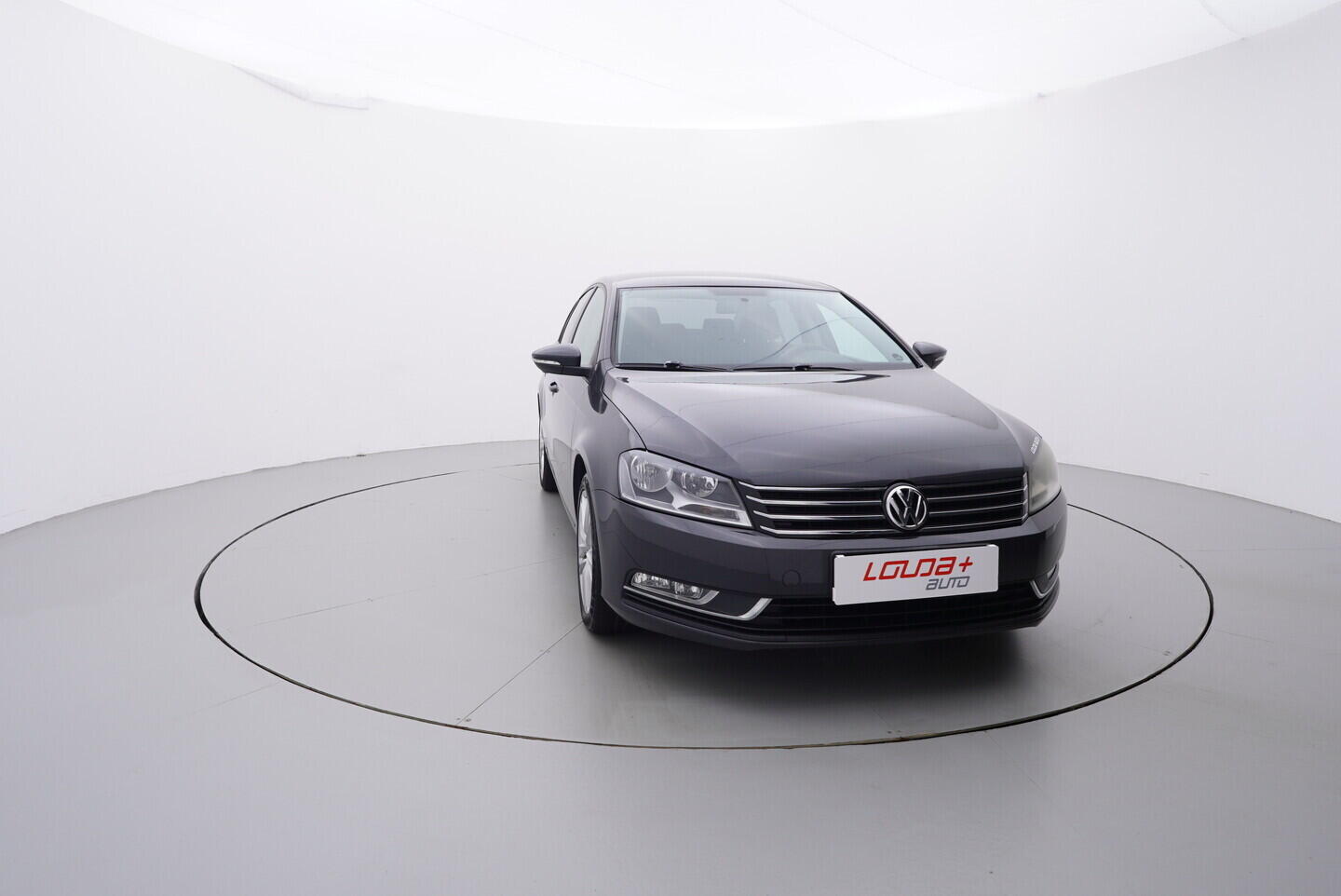 O119V06879_17.webp_PASSAT  1.6 TDI 77 kW manuál