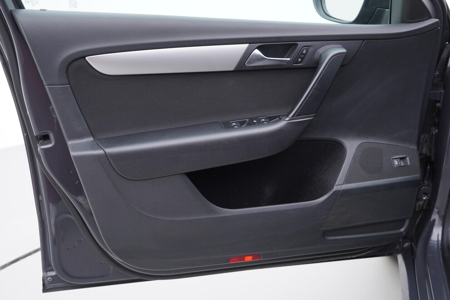 O119V06879_19.webp_PASSAT  1.6 TDI 77 kW manuál