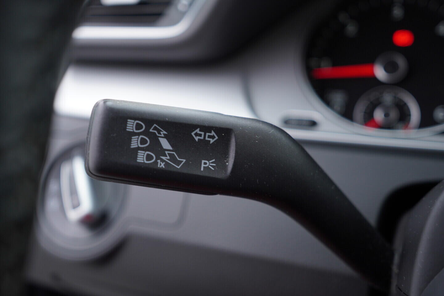 O119V06879_23.webp_PASSAT  1.6 TDI 77 kW manuál