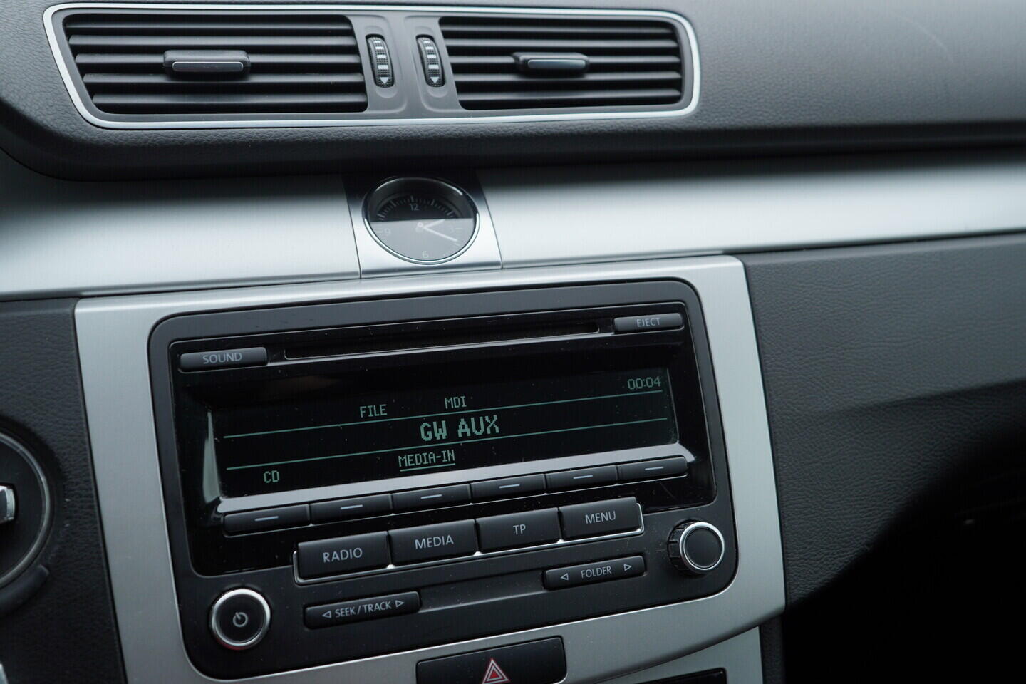 O119V06879_29.webp_PASSAT  1.6 TDI 77 kW manuál