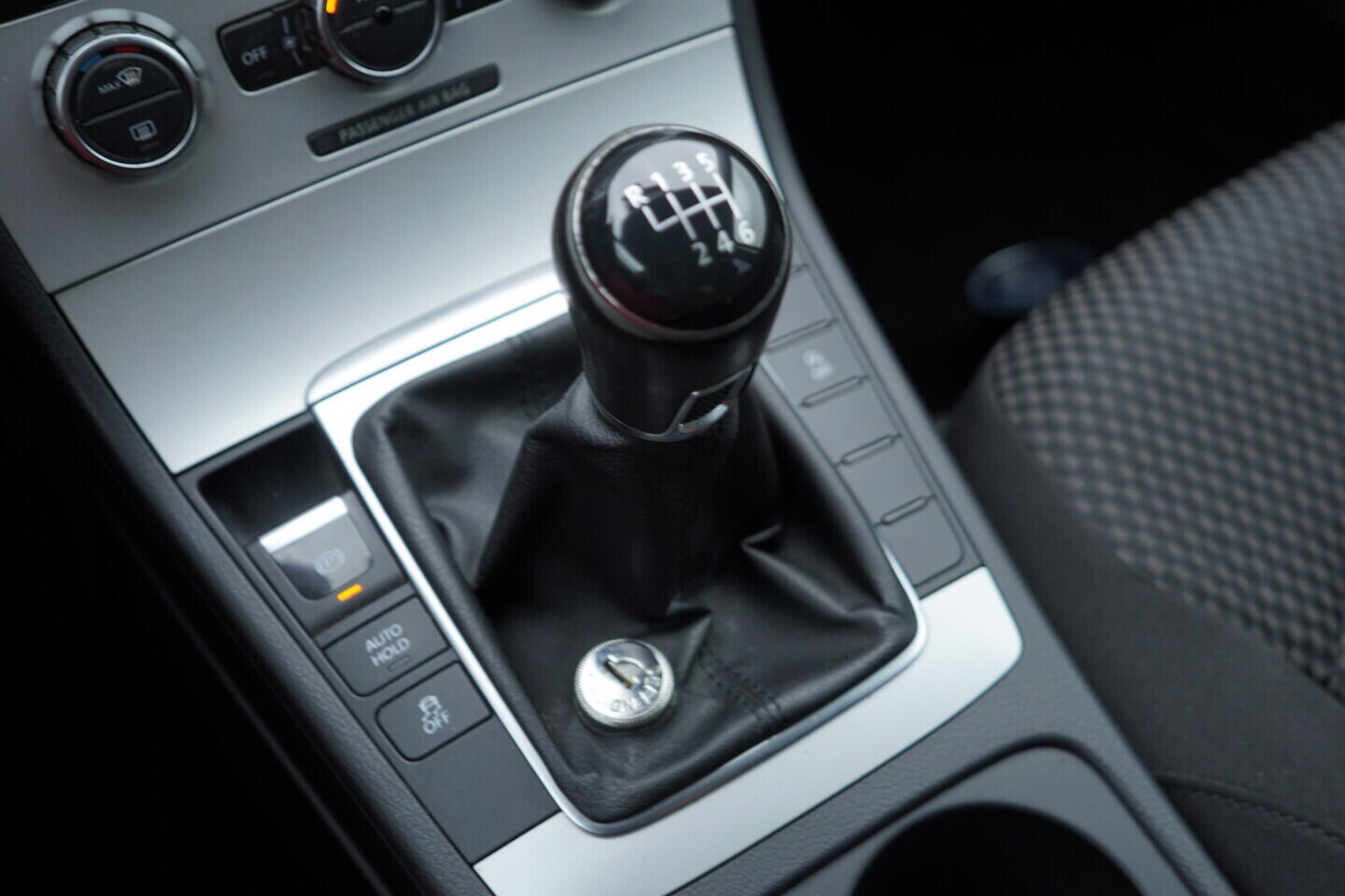 O119V06879_31.webp_PASSAT  1.6 TDI 77 kW manuál