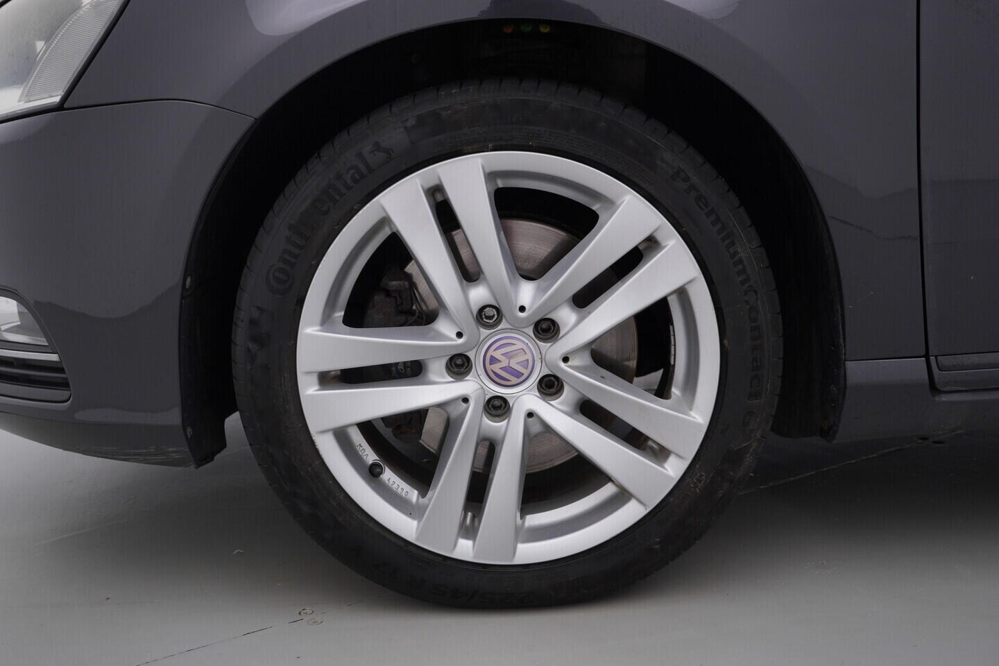 O119V06879_38.webp_PASSAT  1.6 TDI 77 kW manuál