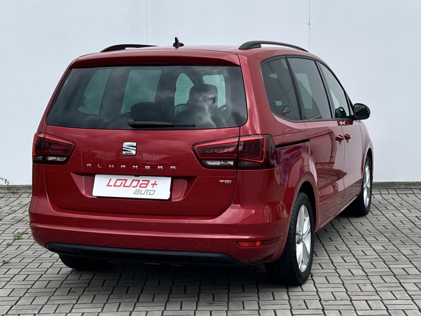 O119V06884_11.webp_ALHAMBRA style 2.0 TDI 135 kW automat