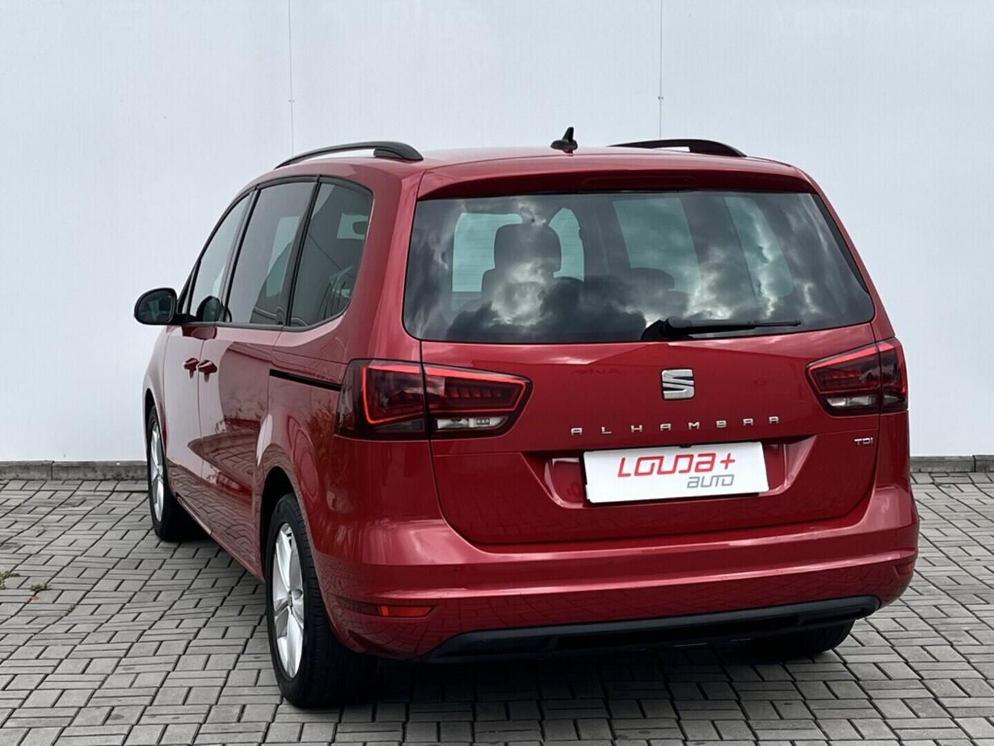 O119V06884_15.webp_ALHAMBRA style 2.0 TDI 135 kW automat
