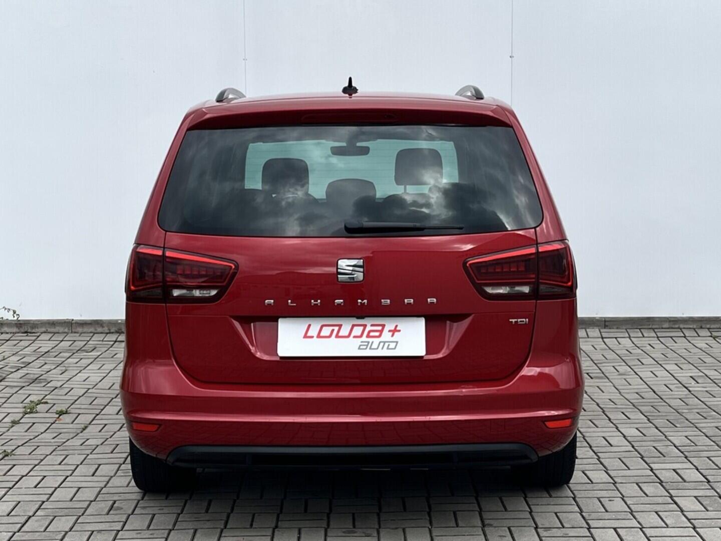 O119V06884_17.webp_ALHAMBRA style 2.0 TDI 135 kW automat