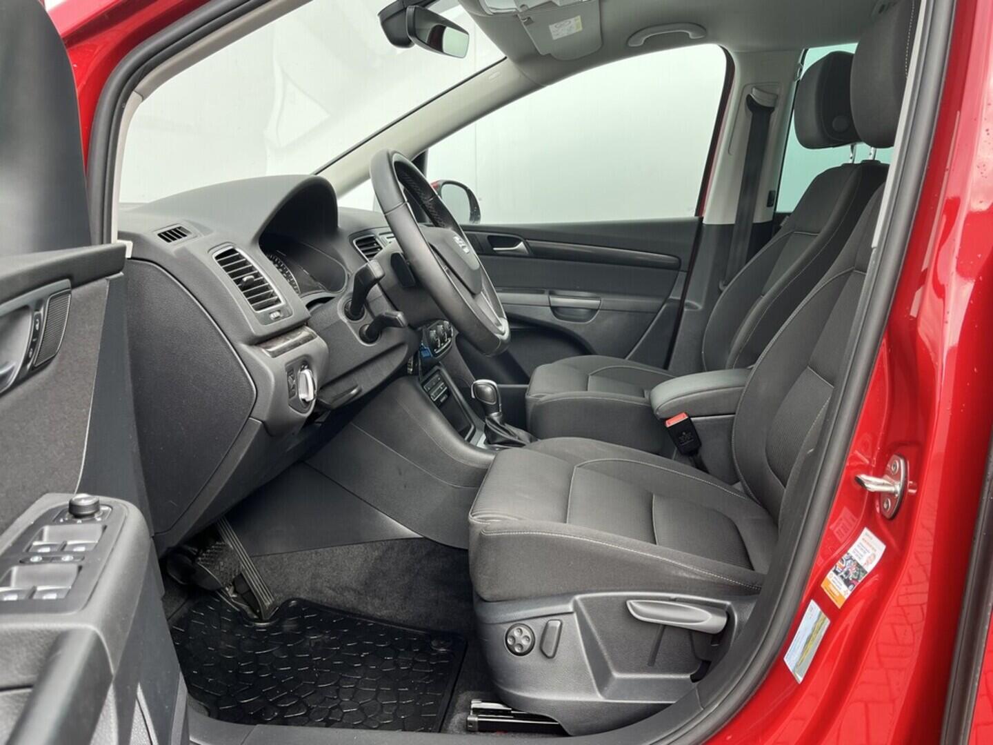 O119V06884_21.webp_ALHAMBRA style 2.0 TDI 135 kW automat