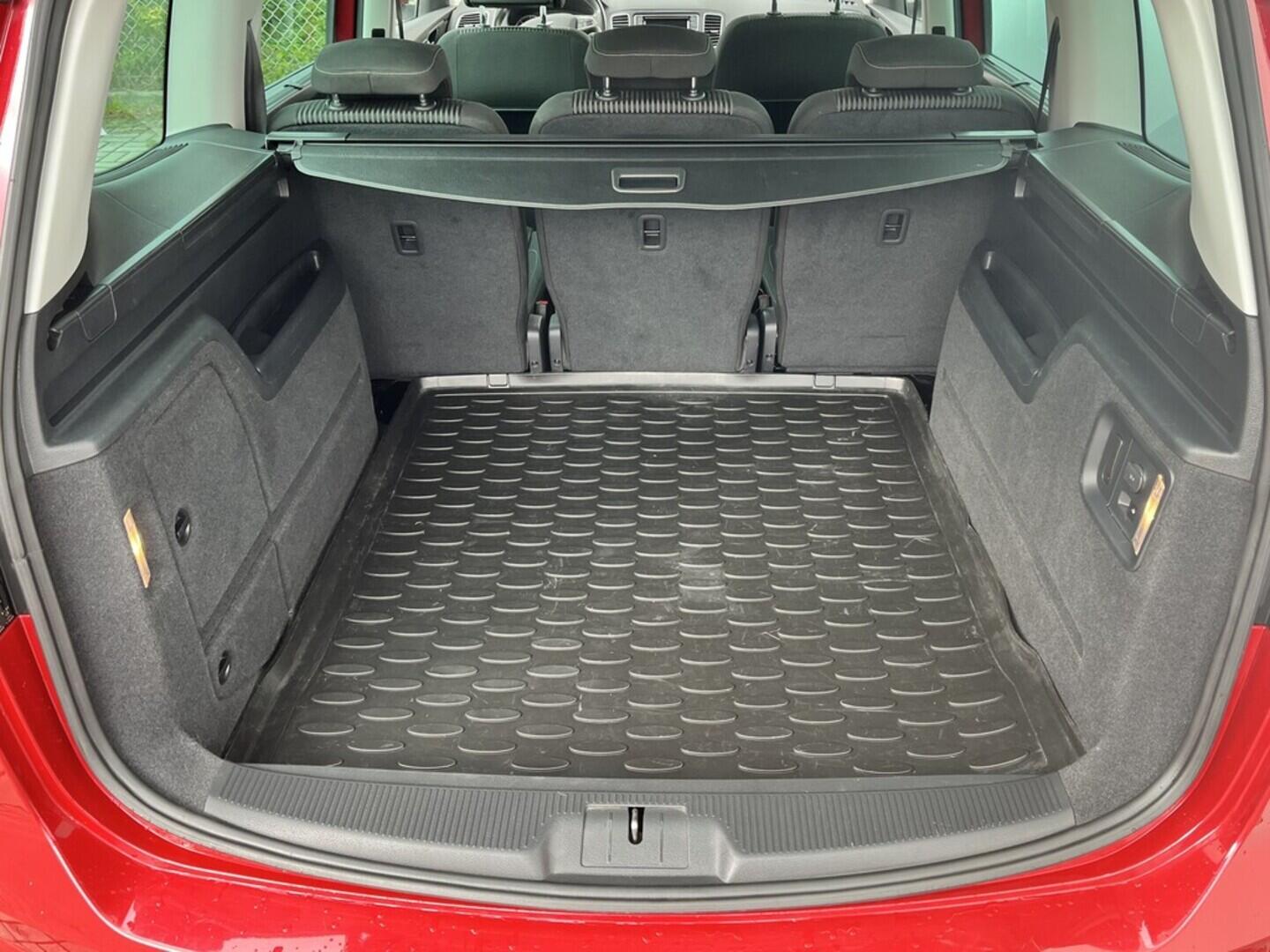 O119V06884_36.webp_ALHAMBRA style 2.0 TDI 135 kW automat