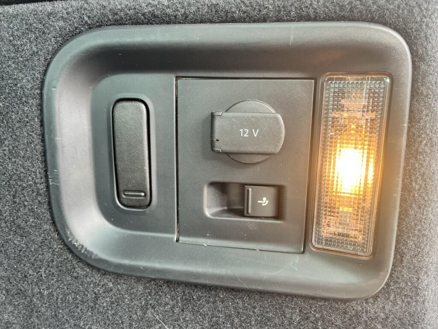 O119V06884_37.webp_ALHAMBRA style 2.0 TDI 135 kW automat