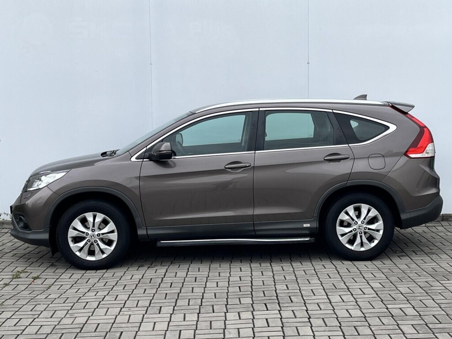 O119V06887_12.webp_CRV Elegance 2.0  103 kW automat