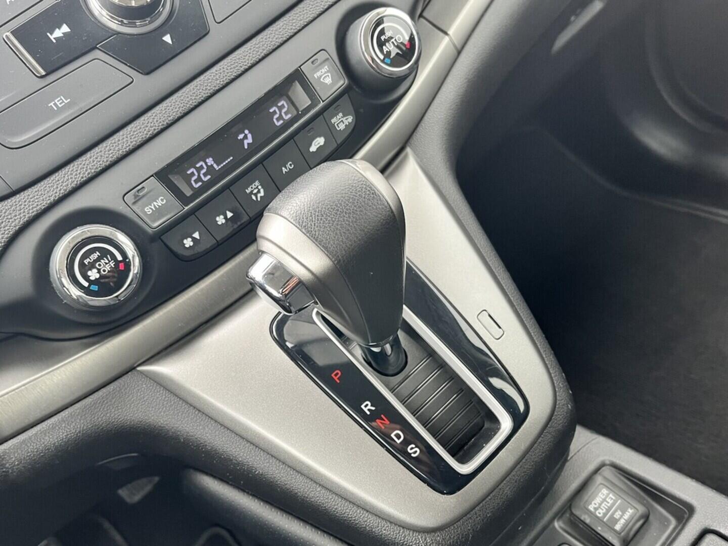 O119V06887_28.webp_CRV Elegance 2.0  103 kW automat