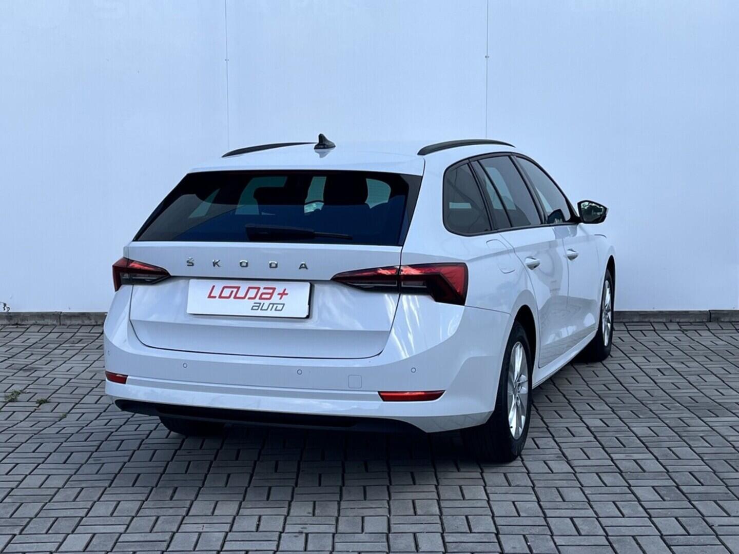 O119V06889_11.webp_OCTAVIA Ambition 2.0 TDI 110 kW automat, DPH