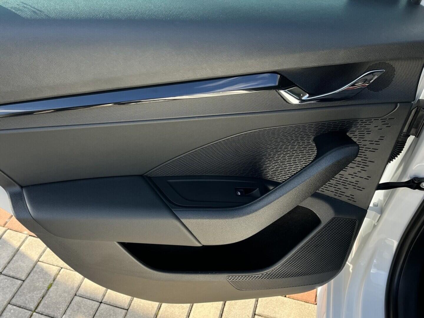 O119V06889_33.webp_OCTAVIA Ambition 2.0 TDI 110 kW automat, DPH