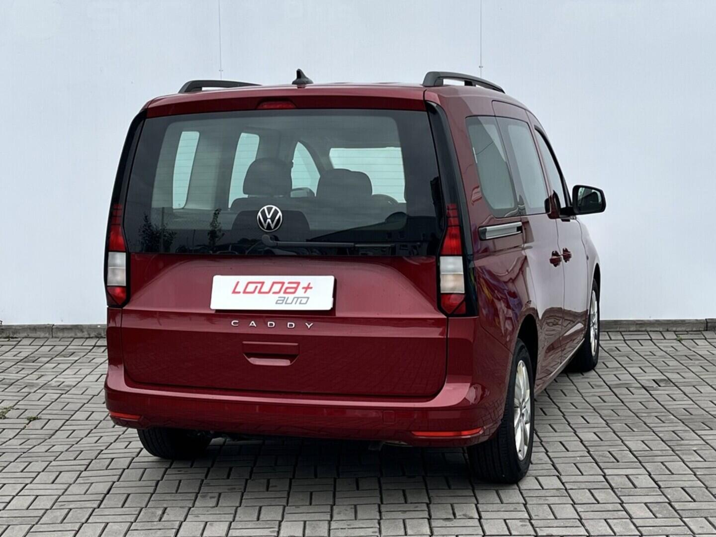 O119V06893_11.webp_CADDY Life 1.5 TSI 84 kW manuál
