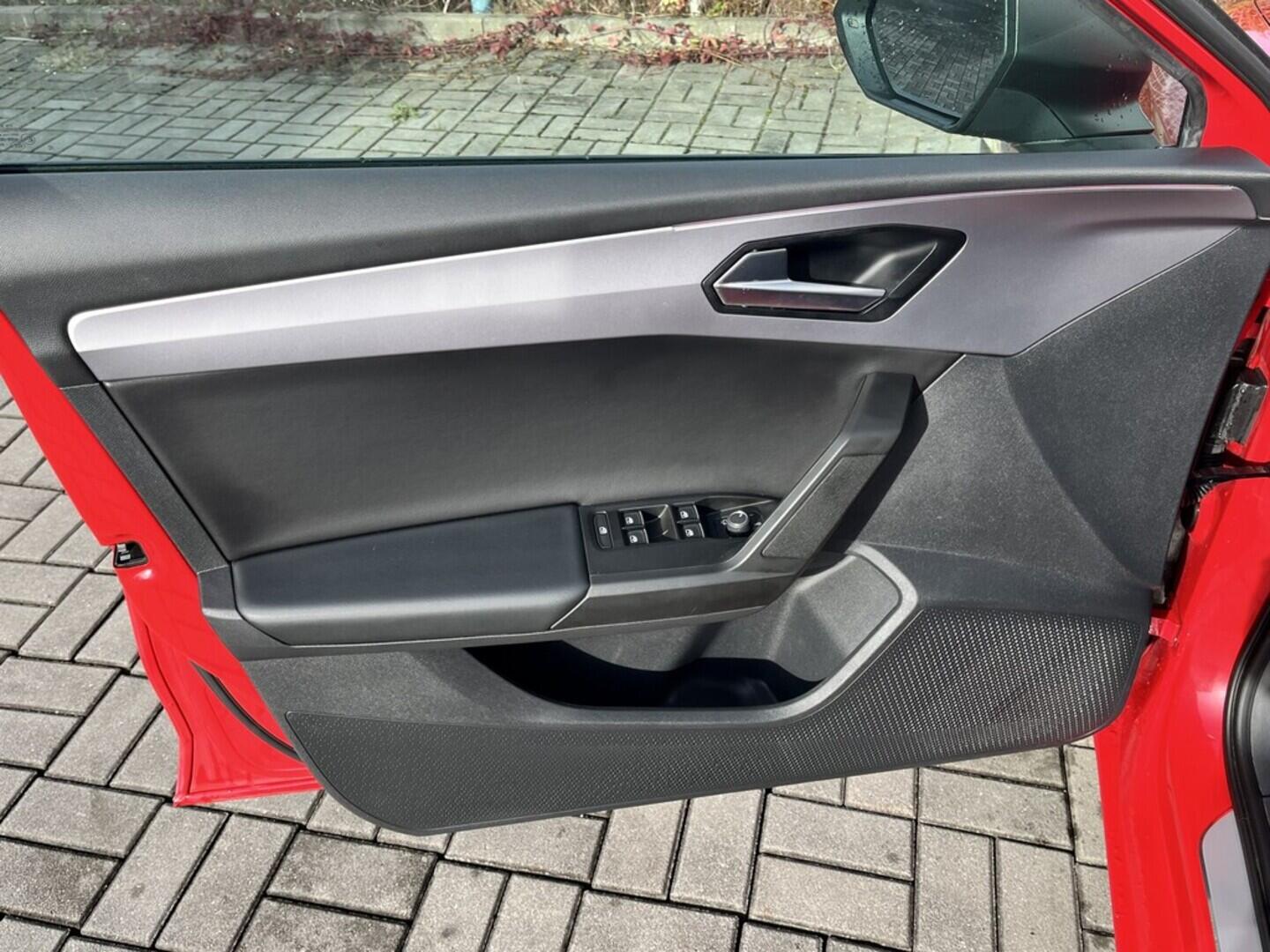 O119V06900_19.webp_LEON FR ST 1.5 TSI 110 kW manuál