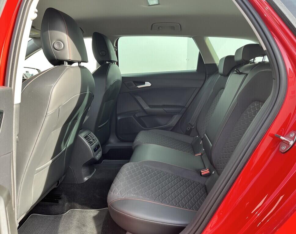 O119V06900_34.webp_LEON FR ST 1.5 TSI 110 kW manuál