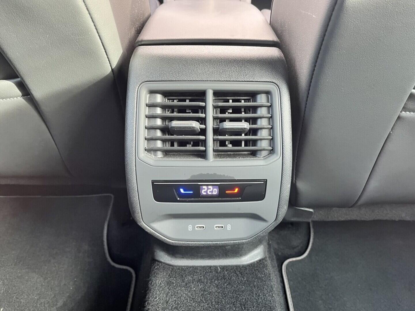 O119V06900_35.webp_LEON FR ST 1.5 TSI 110 kW manuál