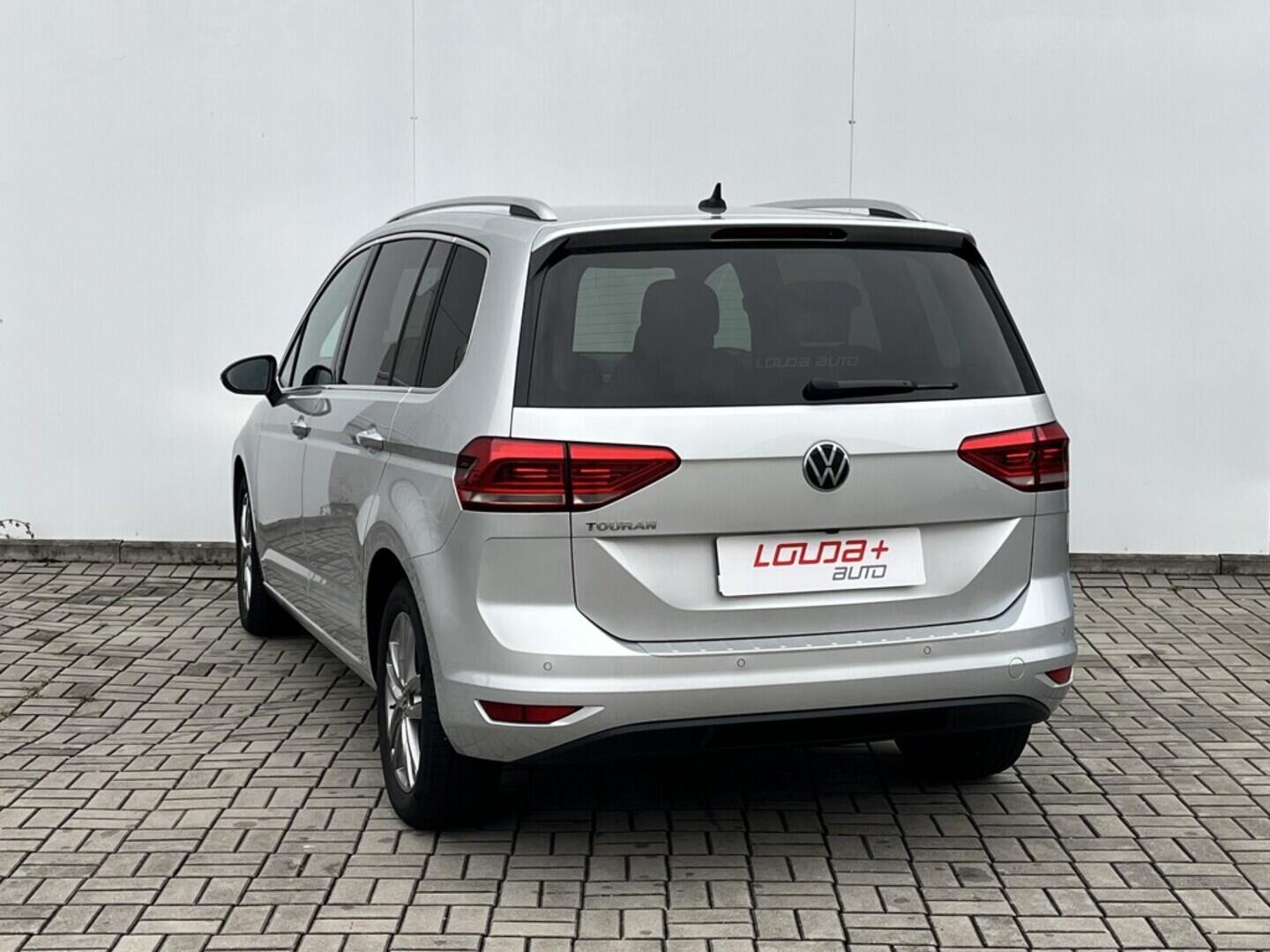 O119V06902_15.webp_TOURAN comfortline 1.5 TSI 110 kW manuál, DPH