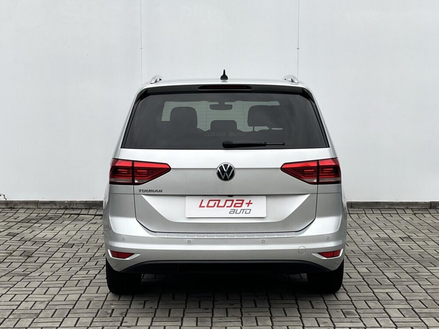 O119V06902_17.webp_TOURAN comfortline 1.5 TSI 110 kW manuál, DPH