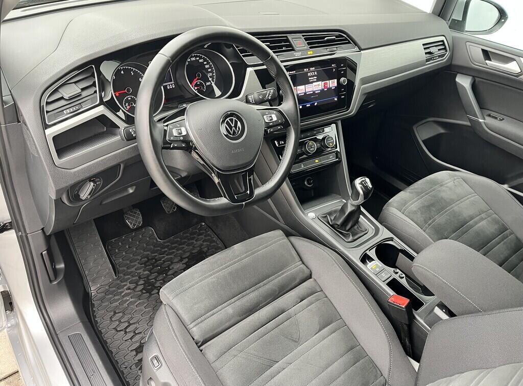 O119V06902_22.webp_TOURAN comfortline 1.5 TSI 110 kW manuál, DPH