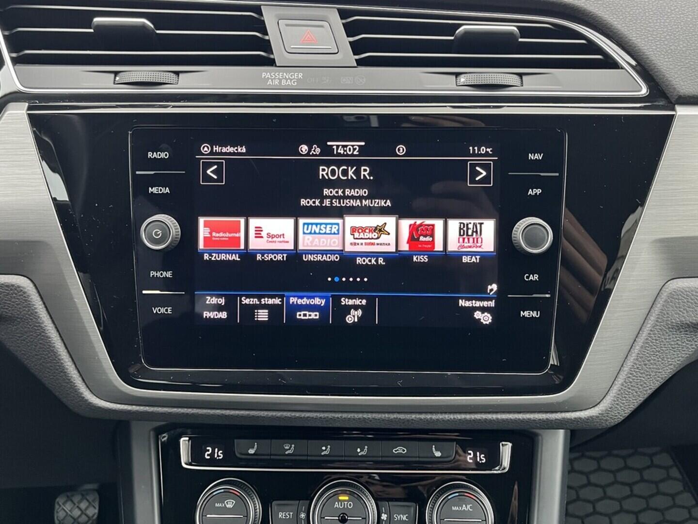 O119V06902_25.webp_TOURAN comfortline 1.5 TSI 110 kW manuál, DPH