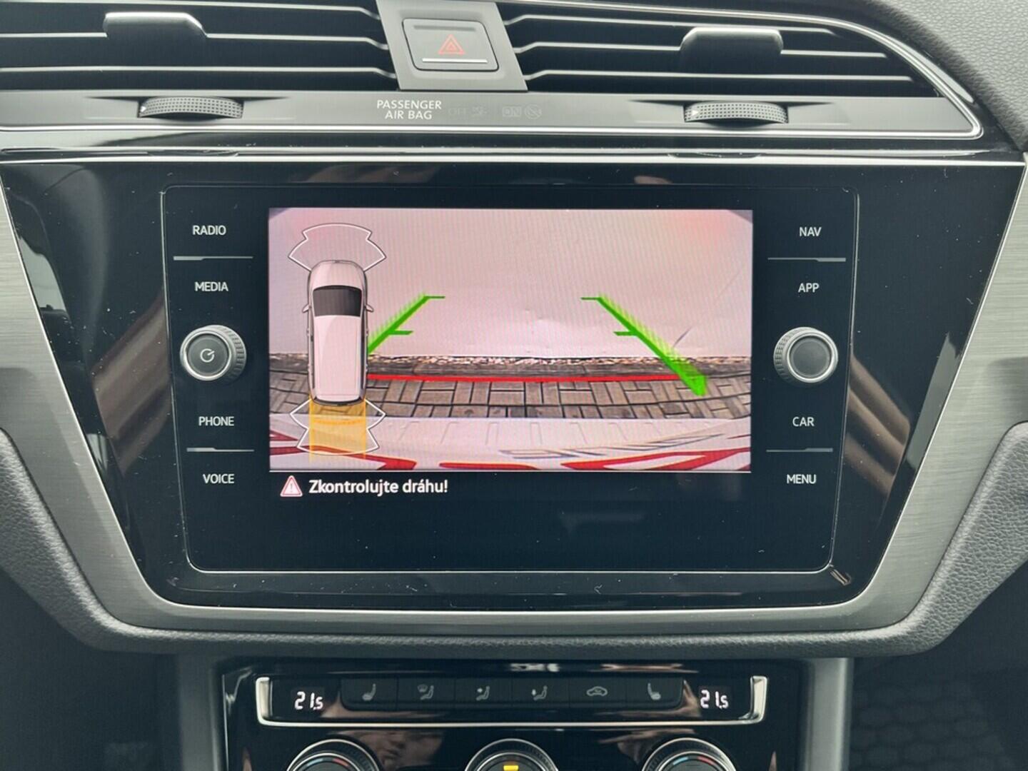 O119V06902_29.webp_TOURAN comfortline 1.5 TSI 110 kW manuál, DPH