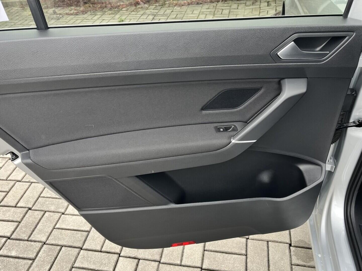 O119V06902_31.webp_TOURAN comfortline 1.5 TSI 110 kW manuál, DPH