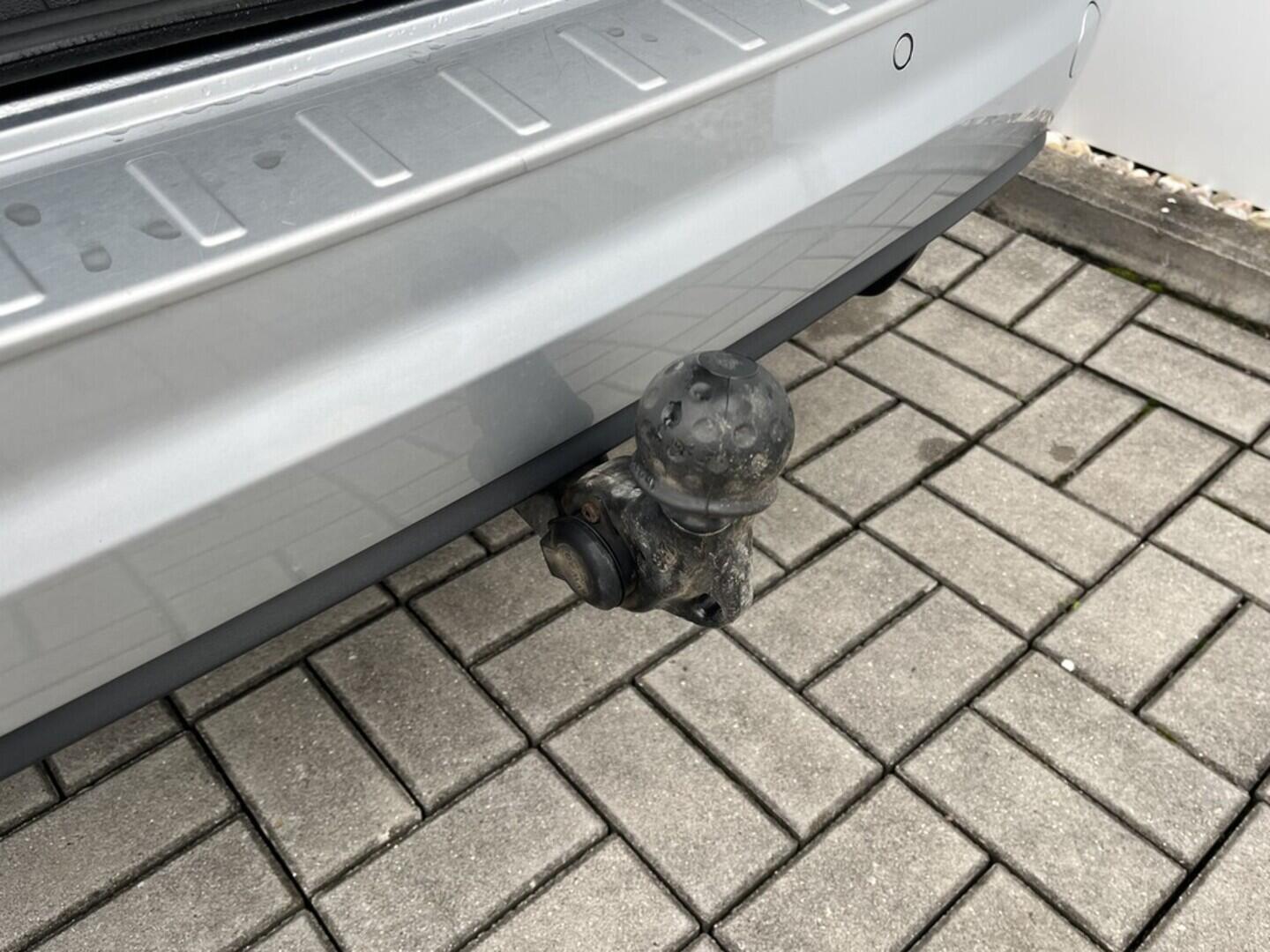 O119V06902_38.webp_TOURAN comfortline 1.5 TSI 110 kW manuál, DPH