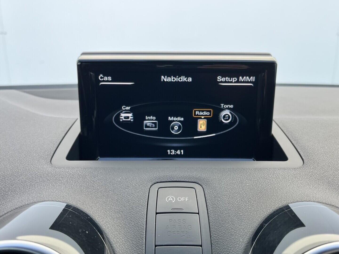 O119V06904_26.webp_A1 S-line 1.4 TFSI 110 kW manuál