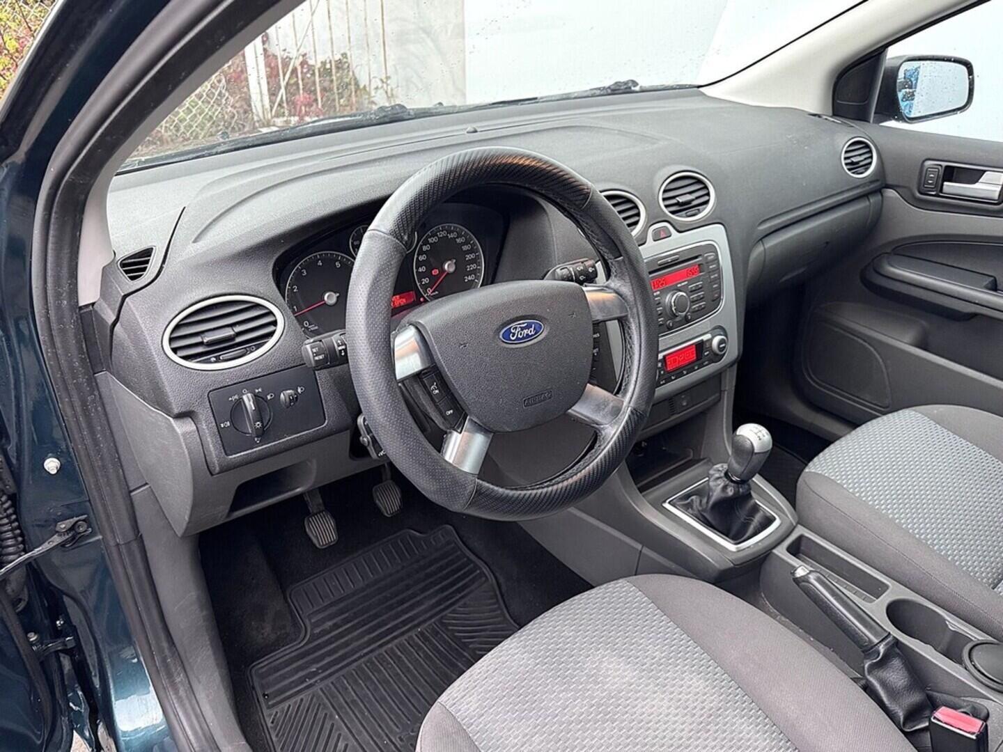 O119V06905_19.webp_FOCUS Trend 1.6  74 kW manuál