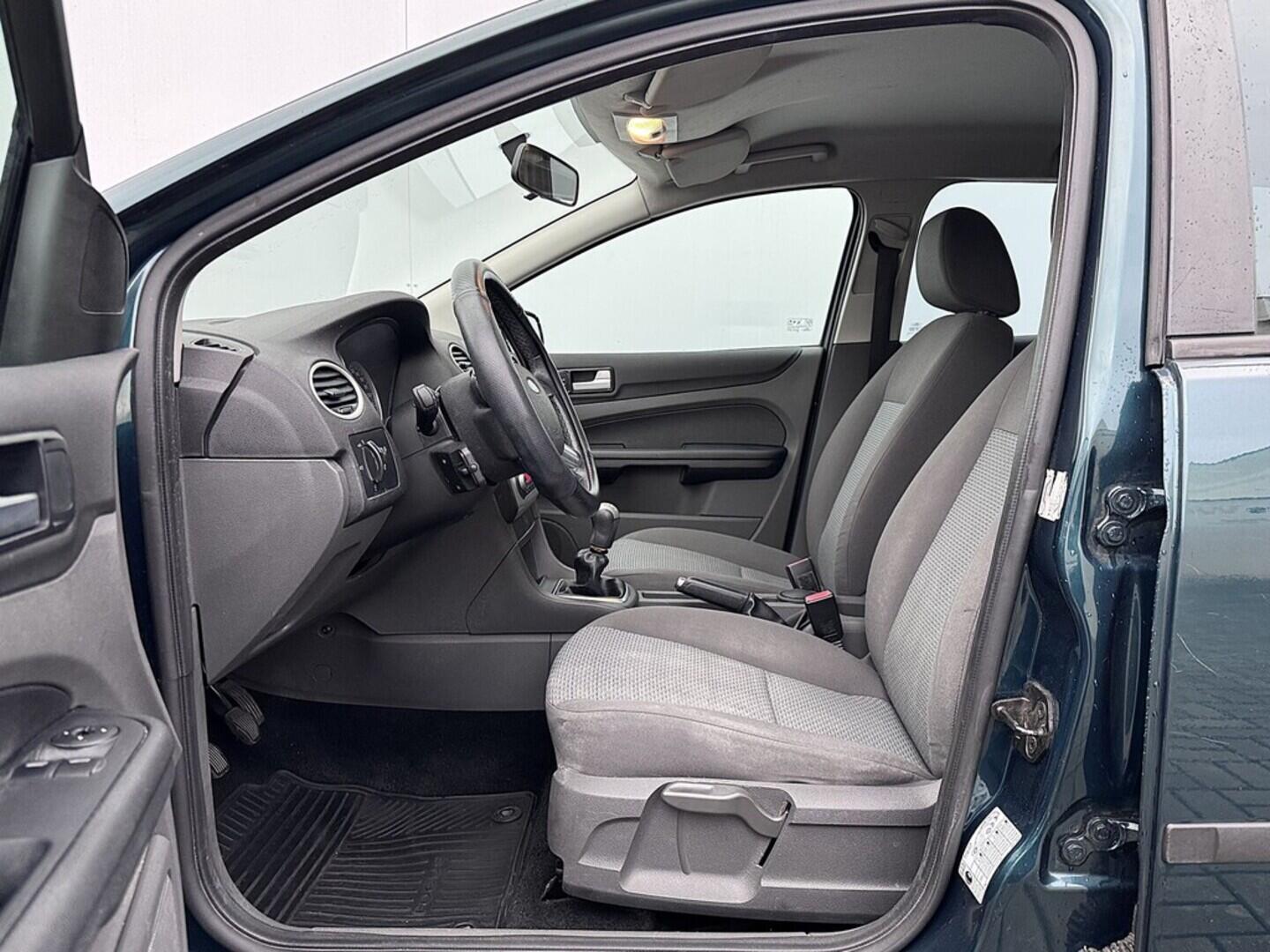 O119V06905_20.webp_FOCUS Trend 1.6  74 kW manuál