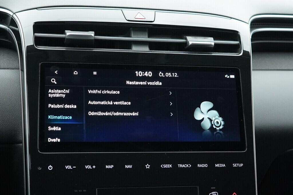 O119V06908_32.webp_TUCSON SMART NAV 1.6  100 kW automat