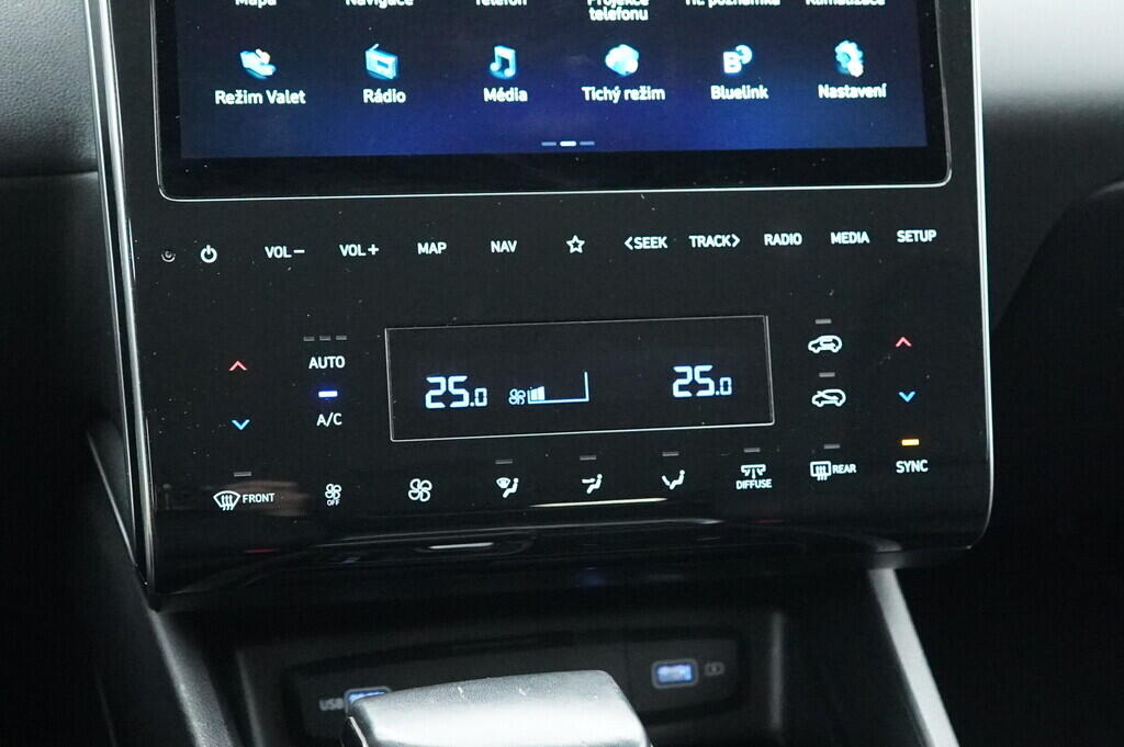 O119V06908_34.webp_TUCSON SMART NAV 1.6  100 kW automat
