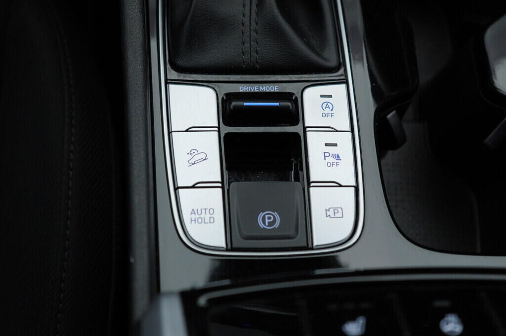 O119V06908_37.webp_TUCSON SMART NAV 1.6  100 kW automat